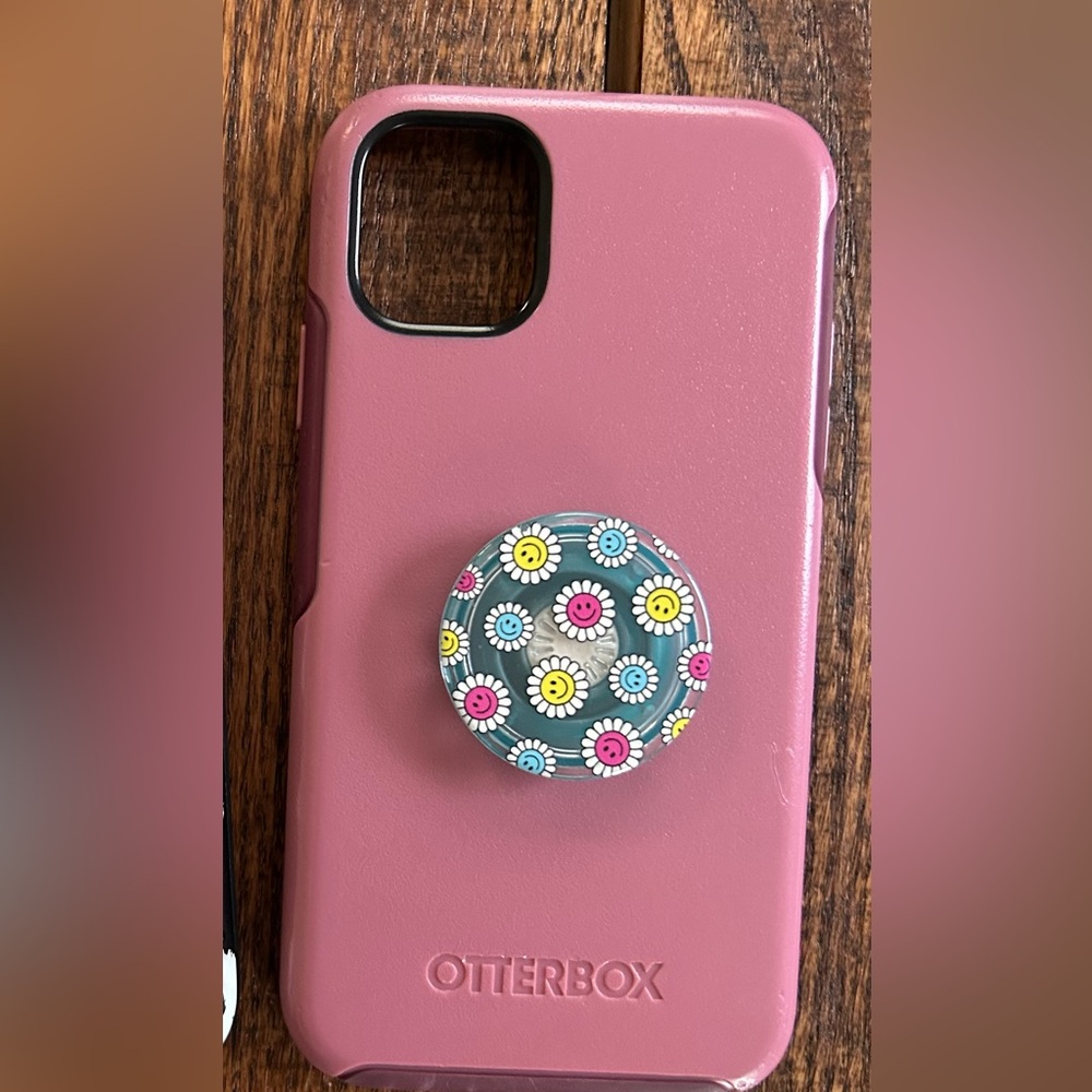 iPhone 11 or iPhone XR otterbox case